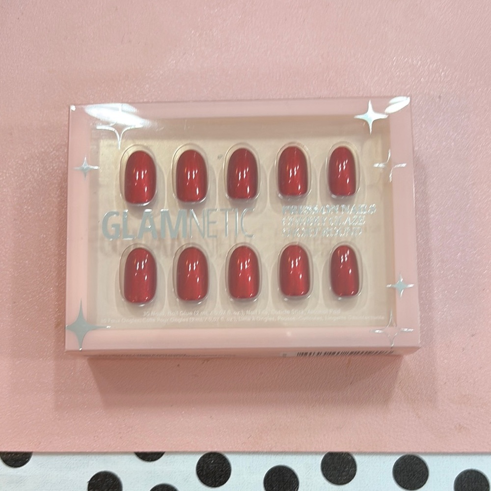 GLAMNETIC Glossy Red Artificial Nails Set for a Polished Look